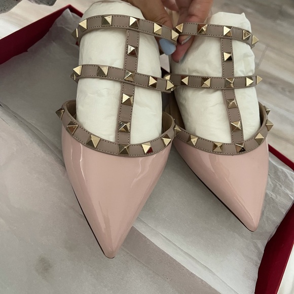Valentino Rockstud mules in light pink - Picture 10 of 11